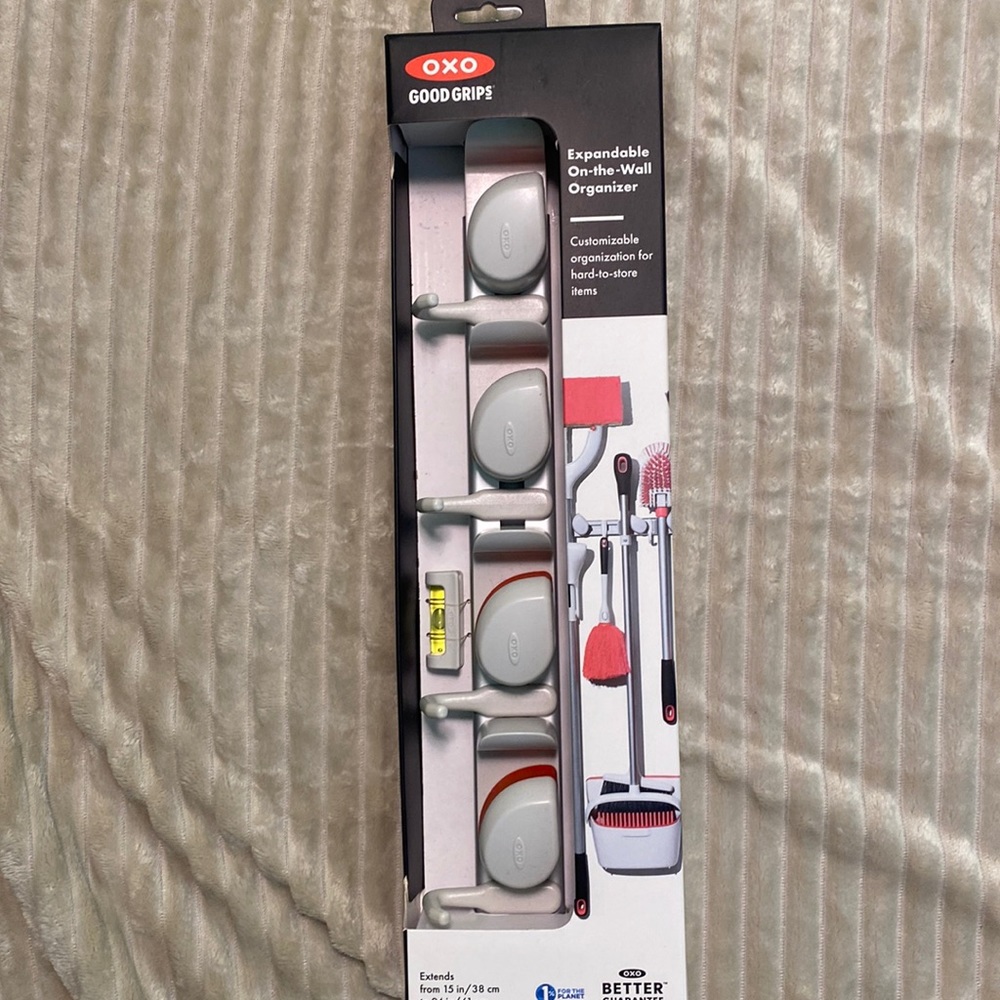 Expandable On the wall organizer